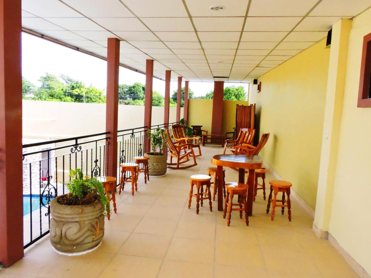 Hotel Xolotlan Managua Exteriör bild